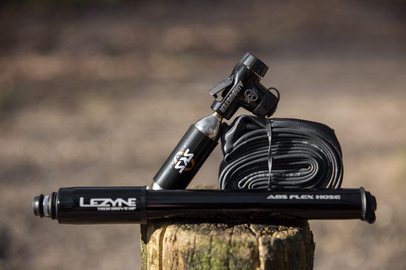 Zelf pompen of toch het gemak van een CO2-pompje?