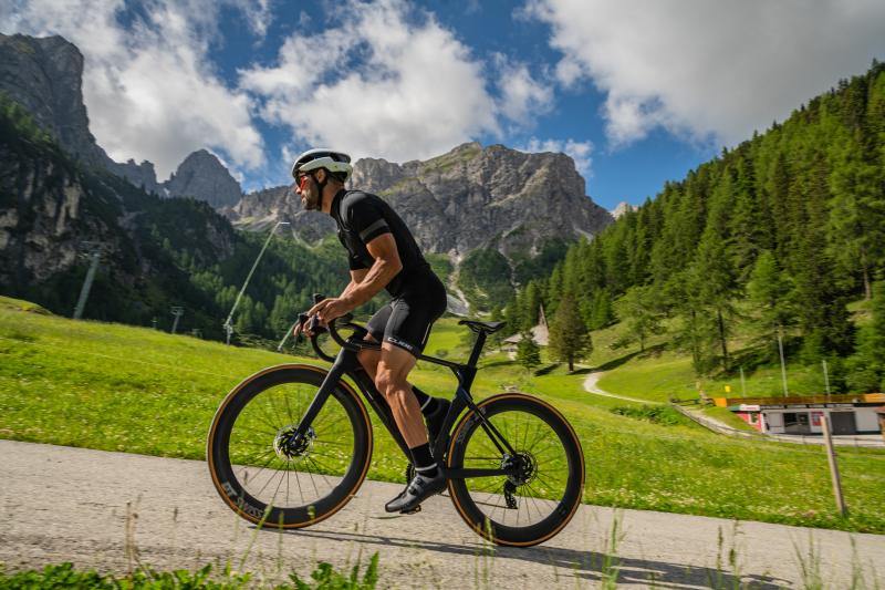 Een constante cadans is fijn, maar af en toe even staan om je kont te ontlasten doet ook wonderen.