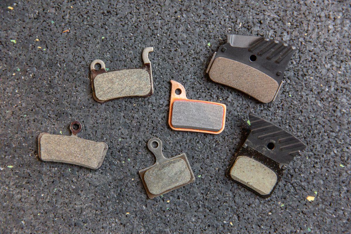 Different disc brake pads