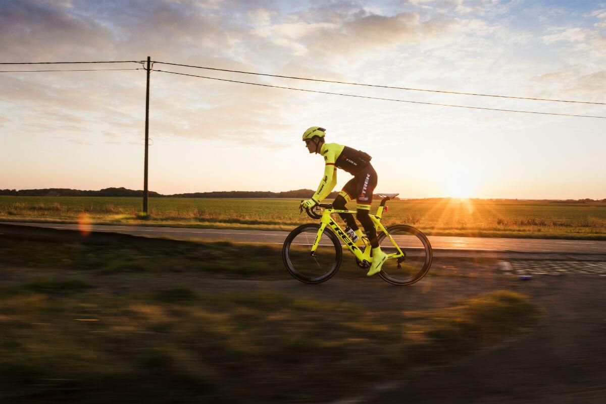 Head to toe in high visibility cycling clothing. Fluorescent yellow and reflective elements. No way that anyone couldn’t see you.