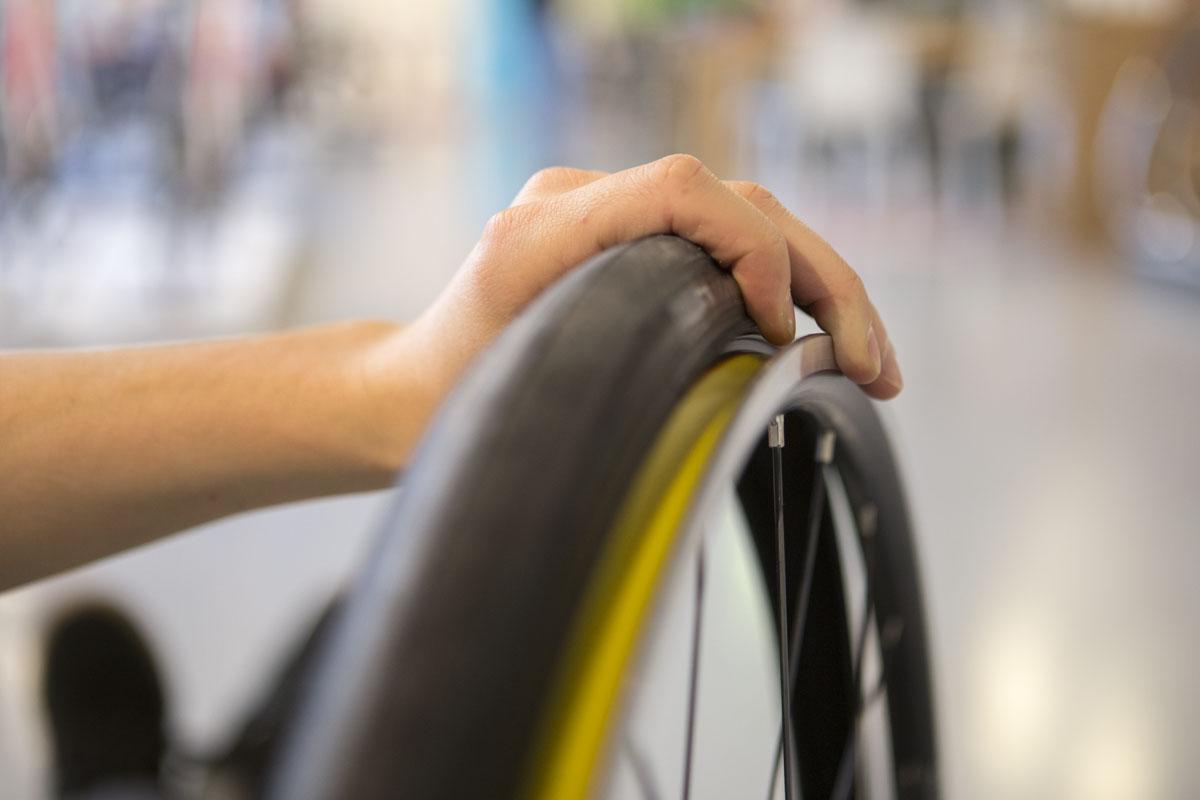 Controleer ook altijd even je velg en velglint als je een paar keer achter elkaar lek hebt gereden.