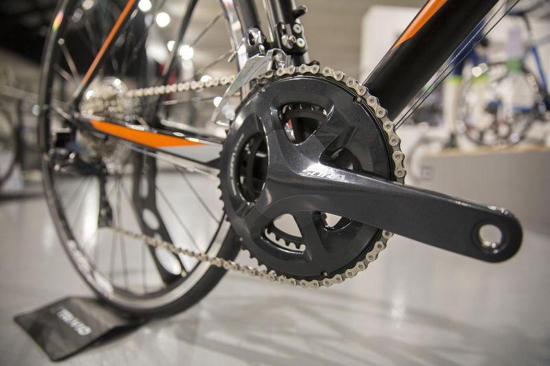 Da Shimano Sora in poi, i gruppi Shimano diventano sempre più professionali.