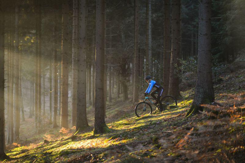 Sur le site web Cols Cyclisme, vous trouverez également un aperçu des cols à grimper à VTT.